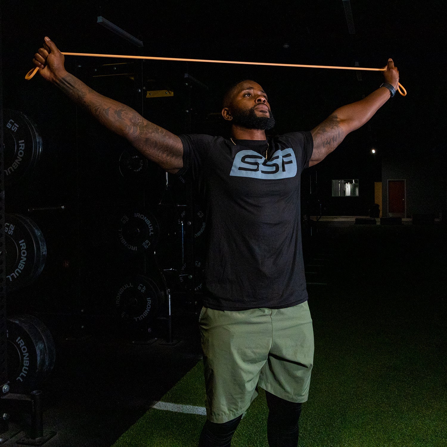 0-32in-Band_Antonio-Shoulder-Mobility_Aug-2022_2_466fa26d-f5f9-48c4-bdb3-470cc251acc6.jpg